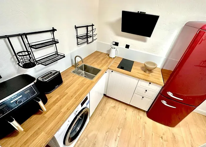 Flat 3 Stay In Aldgate Apartments